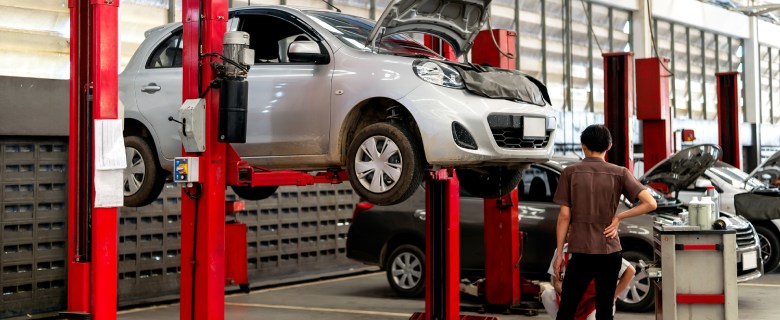 Saving Money on Car Repairs: Expert Advice for Dubai Drivers